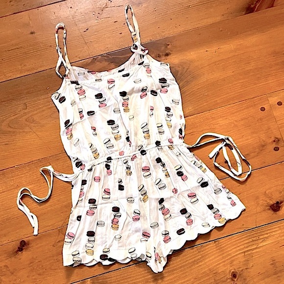 URBAN OUTFITTERS by COOPERATIVE โข Macaron Romper + Shorts *1.5โ โข Size Medium - Picture 2 of 16